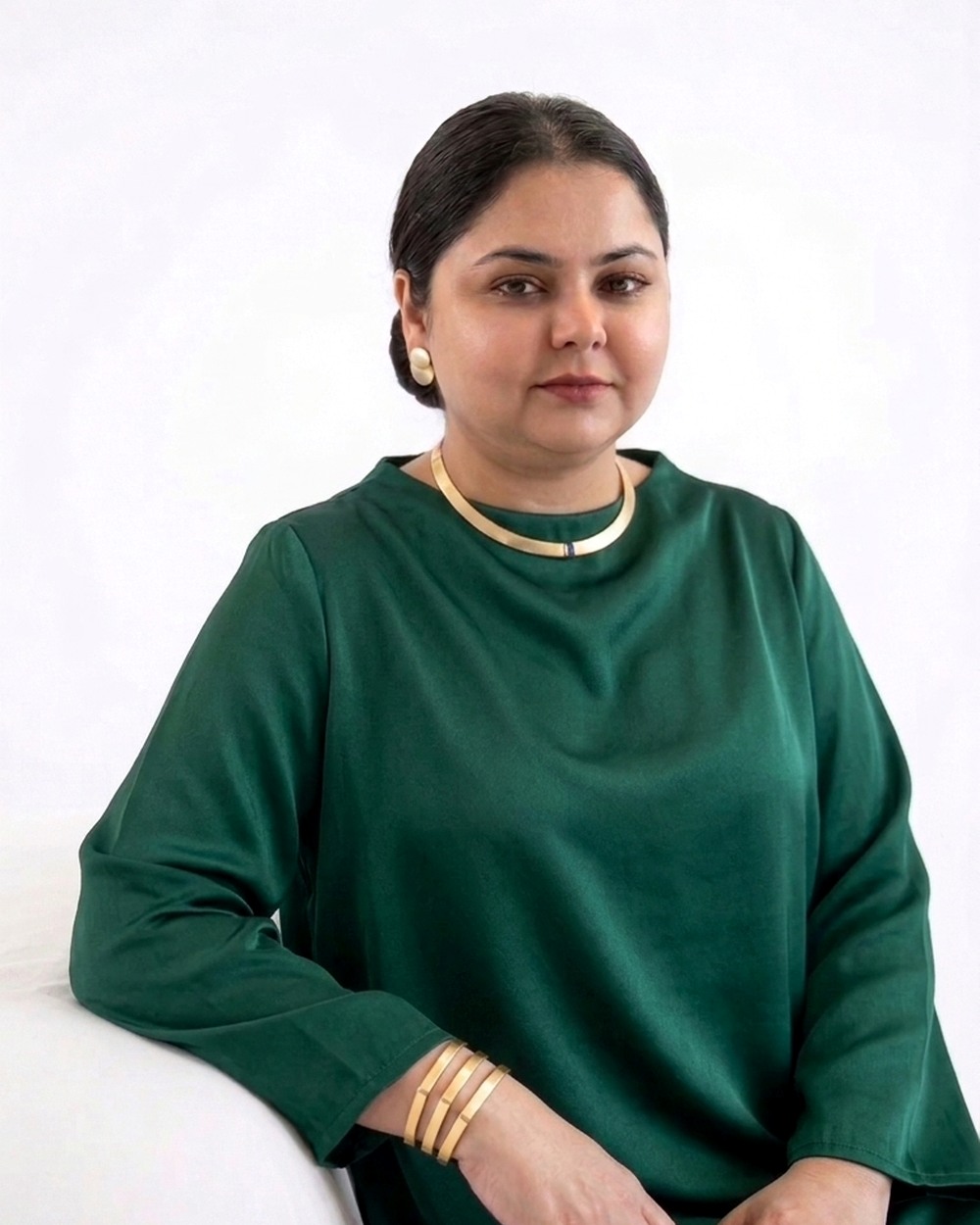 Arfa Syed in green, founder of The Human Flourishing Project